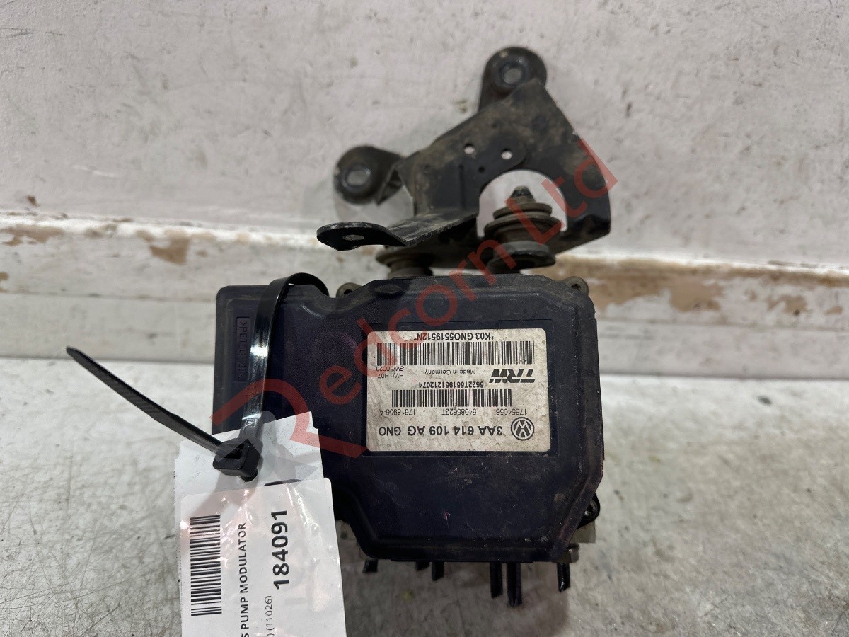 VOLKSWAGEN PASSAT 2010-2014 ABS PUMP MODULATOR CONTROL UNIT 3AA614109AG