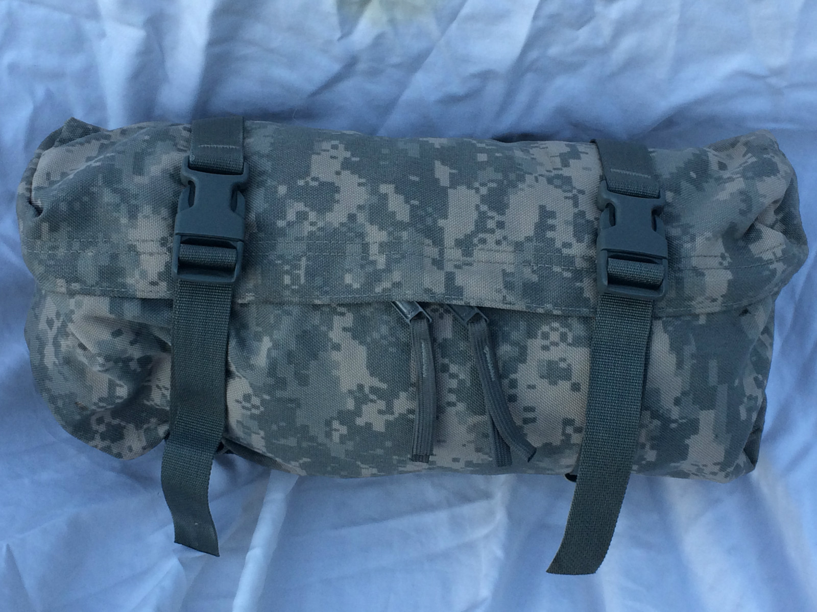 MOLLE II WAIST PACK, ARMY ACU DIGITAL CAMO, U.S. ISSUE  excellent condition