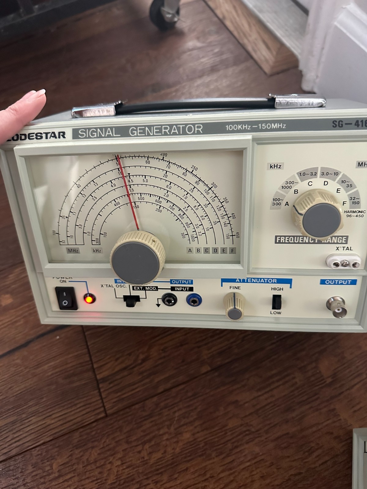 Lodestar Signal Generator SG-4160B, Powers On, Untested