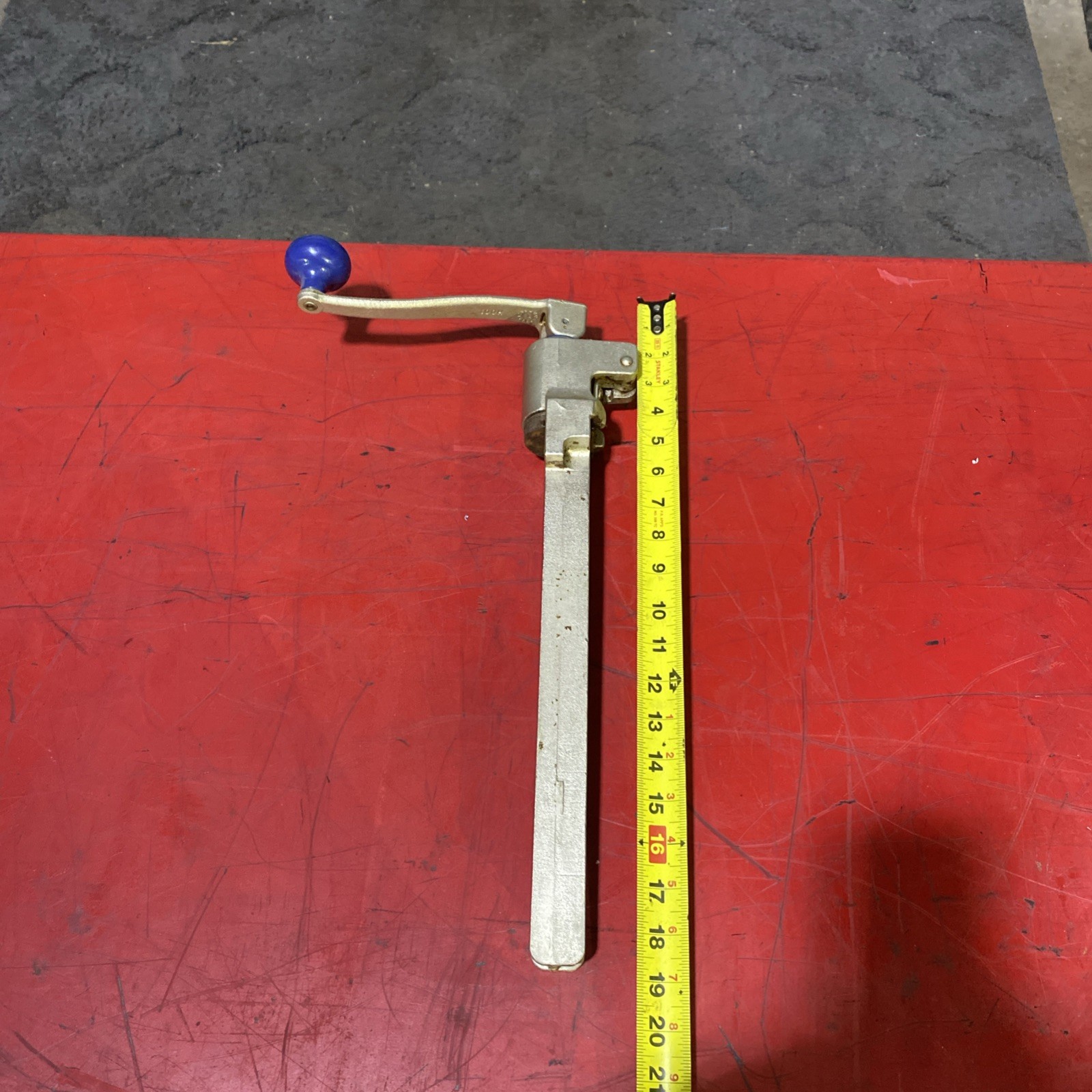 Pre-Owned Edlund Industrial Manual Can Opener Size No. 1 With Base