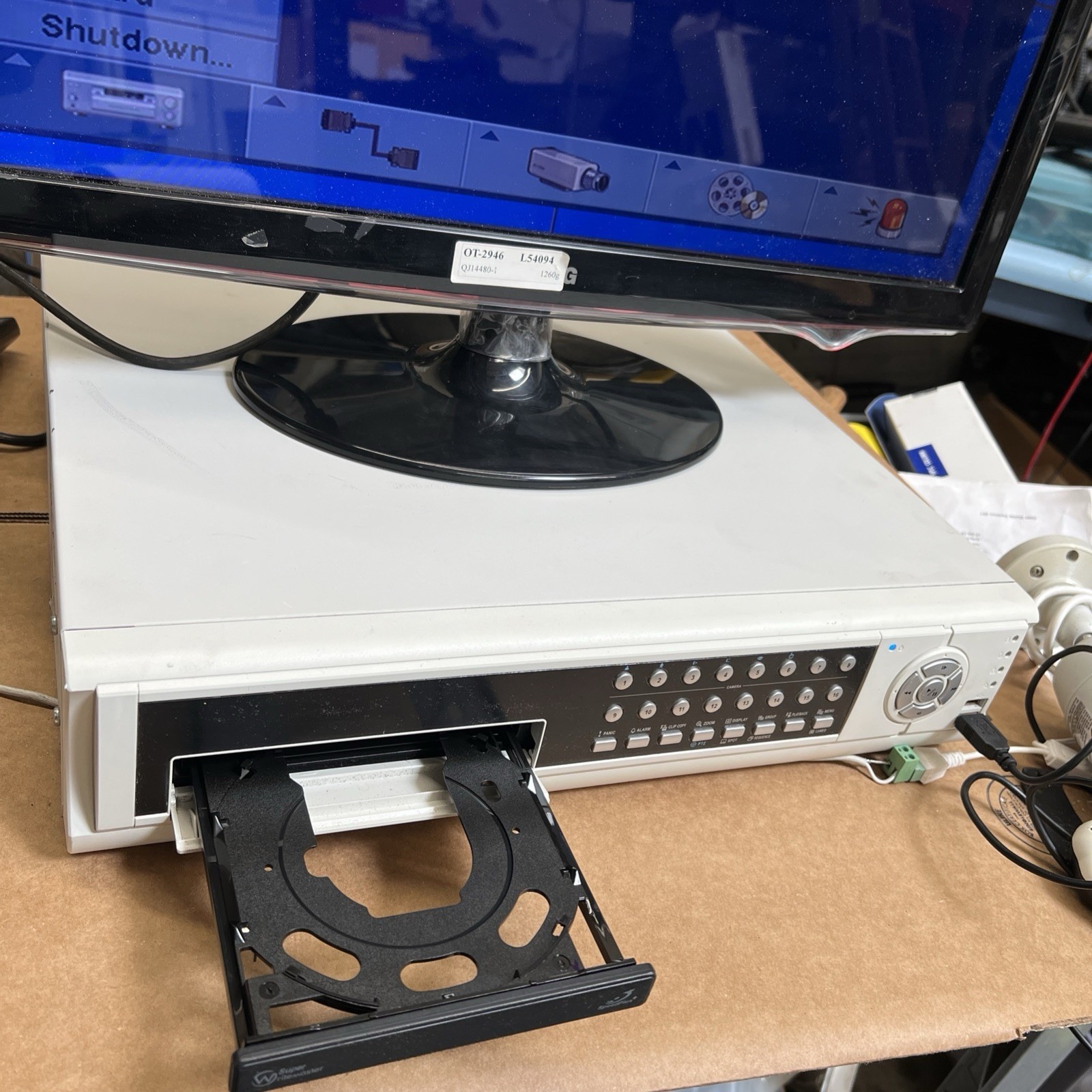 USED DRC16H-1TB 16 Channel DVR 1TB working condition. system unit only.