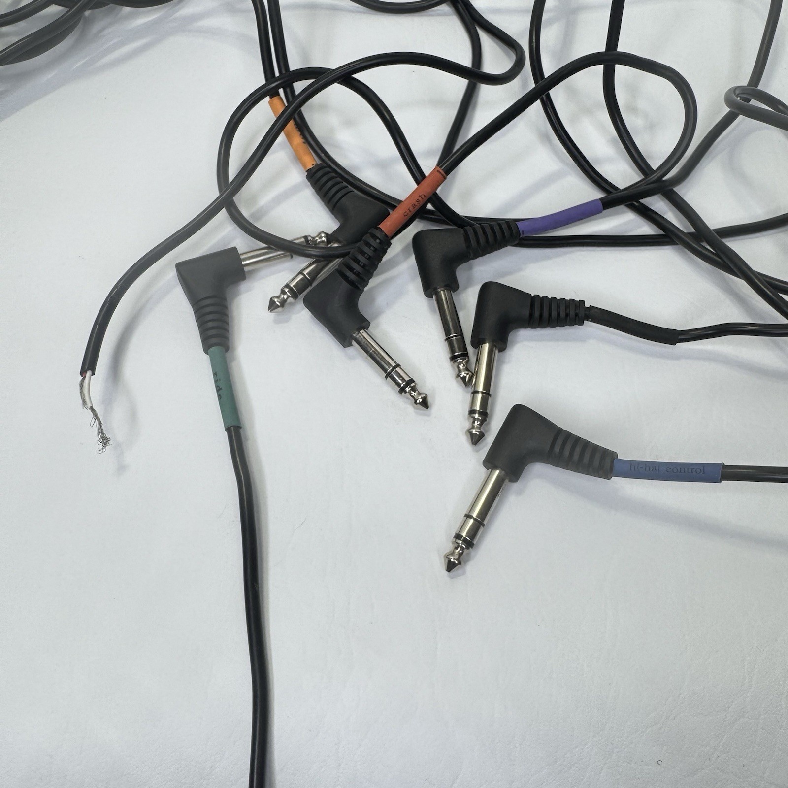 BEHRINGER HDS110USB Electronic Drum Module READ