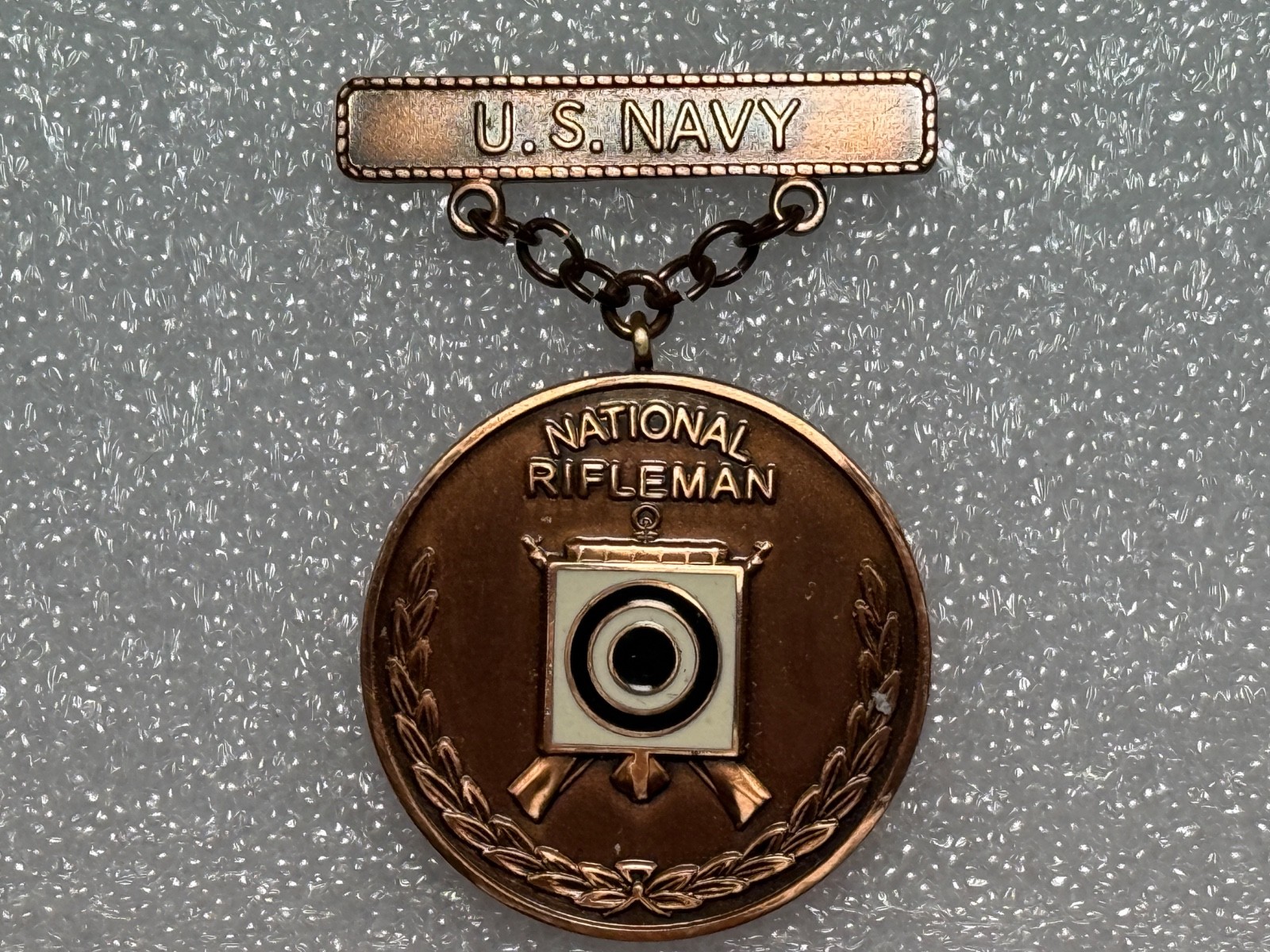U.S. NAVY, DISTINGUISHED RIFLEMAN BADGE, NATIONAL, BRONZE, HALLMARKED, L.I.G.I.