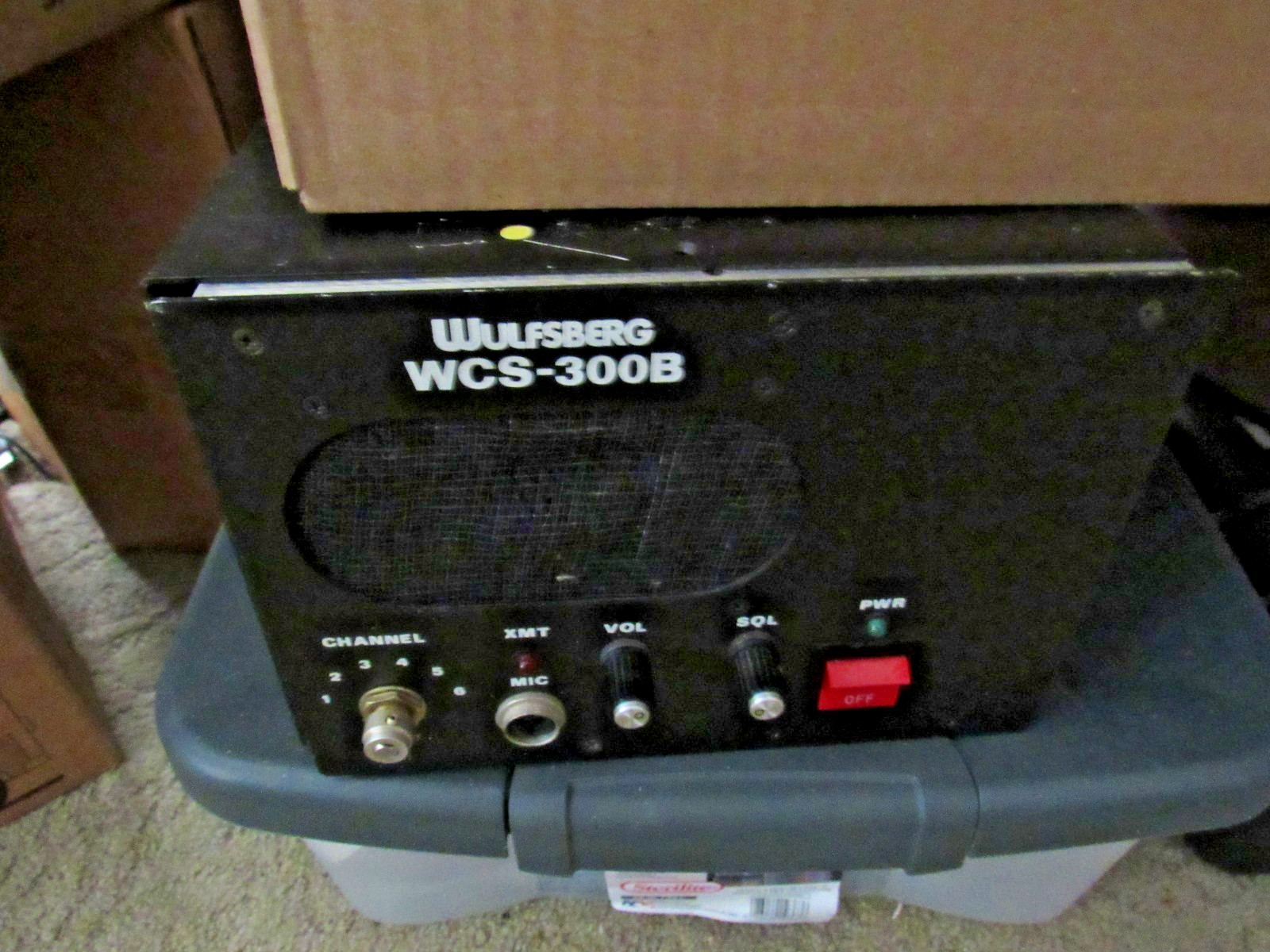 Wulfsburg 300B Aircraft Base radio/UNICOM   Working