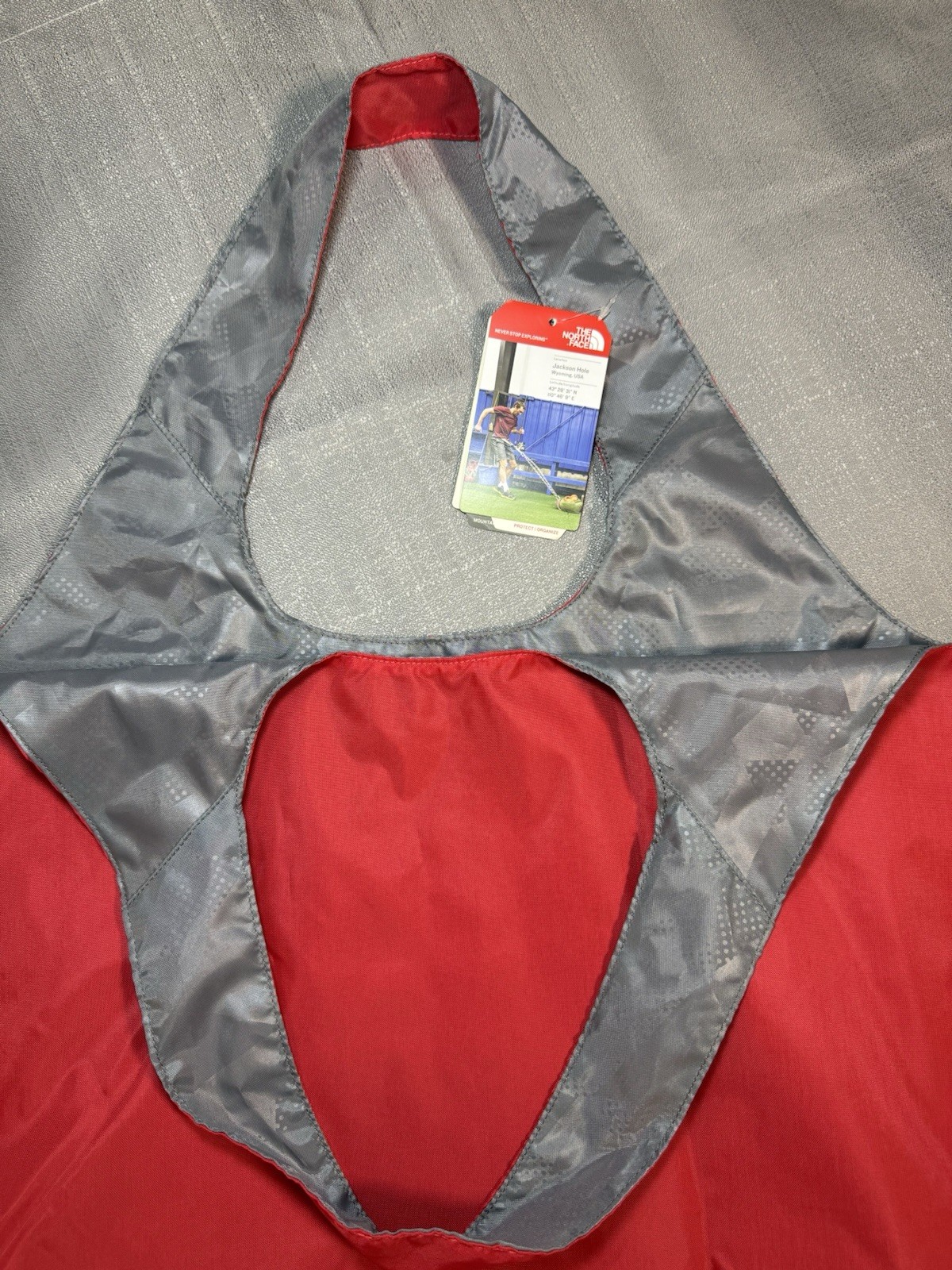 The North Face Mountain Athletics On The Run Bag Red Gray 23L Mesh Pocket