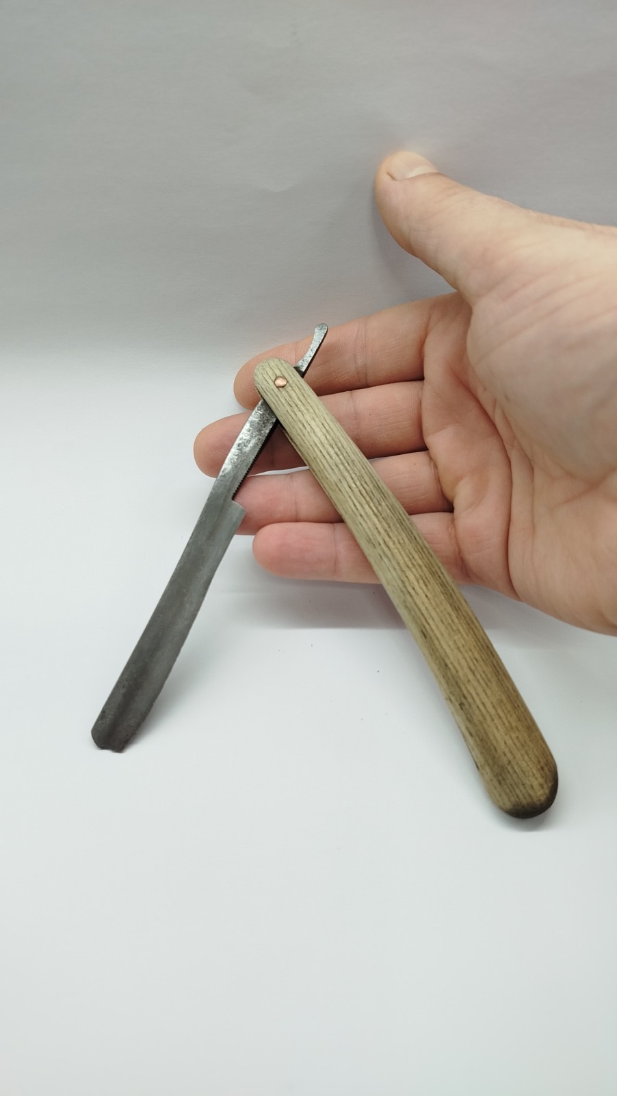 WW2 razor belonging to a German soldier of the Waffen SS.“Courland Pocket”Latvia