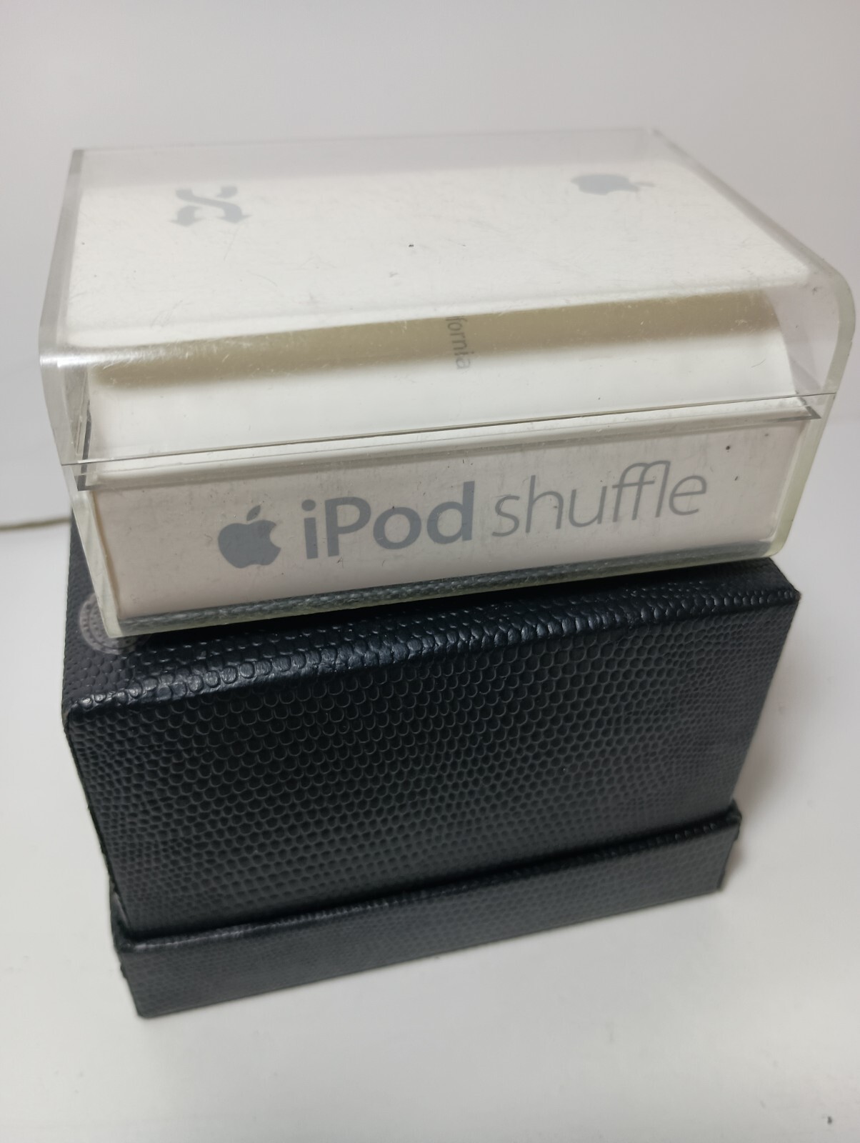 iPod Shuffle 1GB Green A1204 2nd Gen