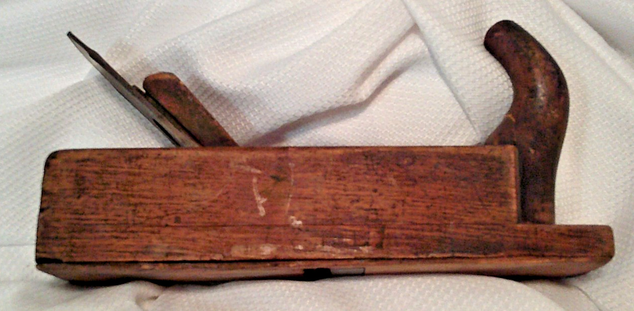 Antique L & I j White Buffalo NY 10-1/4" Box Plane w 1-7/8 Blade German Style