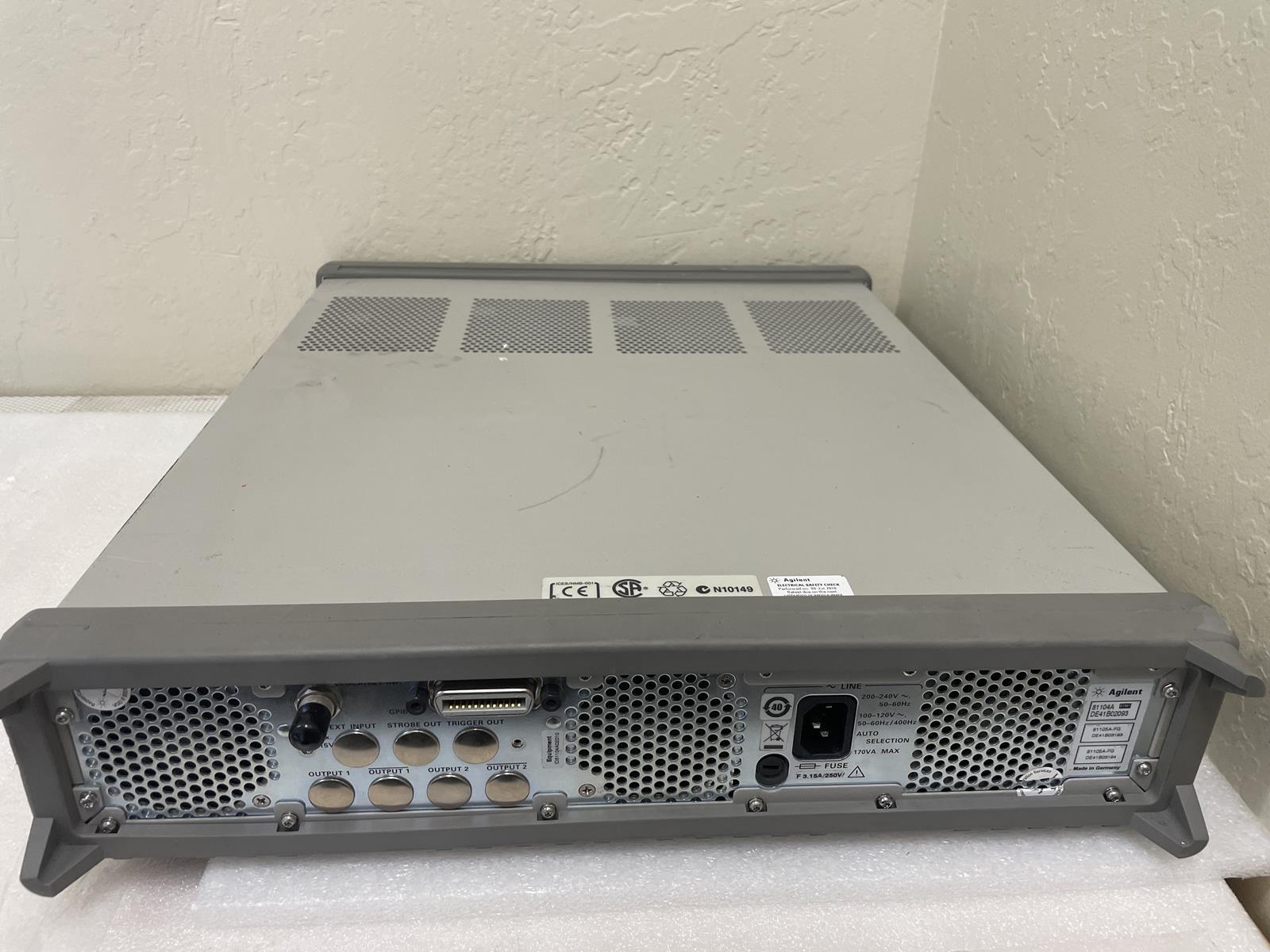 AGILENT 81104A PULSE PATTERN GENERATOR