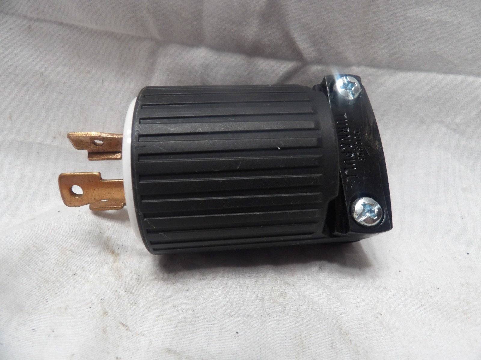 Cooper L5-30 30A-125V Turn & Pull