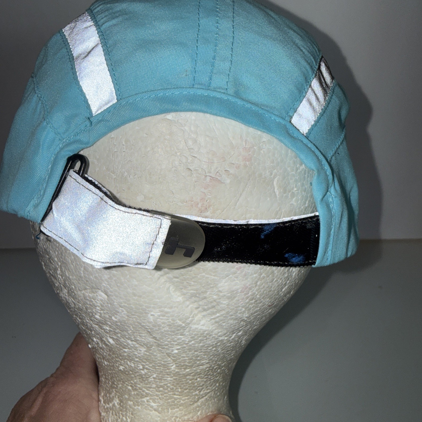 HIND Aqua Reflective Gray Runners Cap Hook Loop