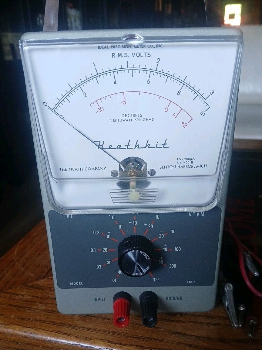 Vintage Heathkit Vacuum Tube Voltmeter (VTVM)  (R)
