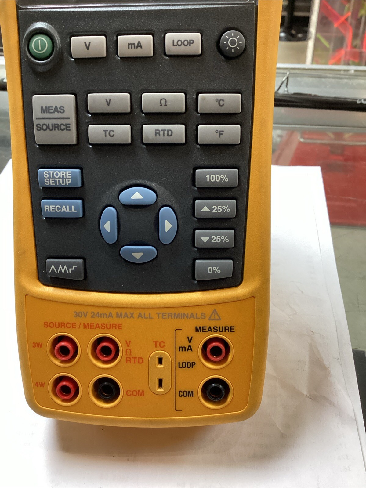 Fluke 724 Temperature Calibrator