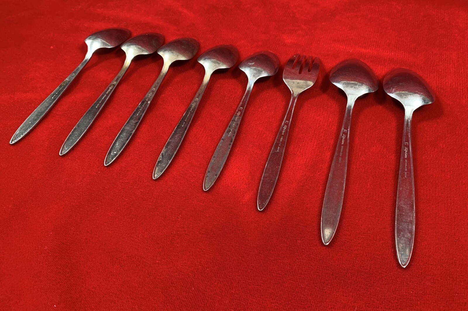 Lifetime Floral Pattern Japanese Flatware 8 Pieces