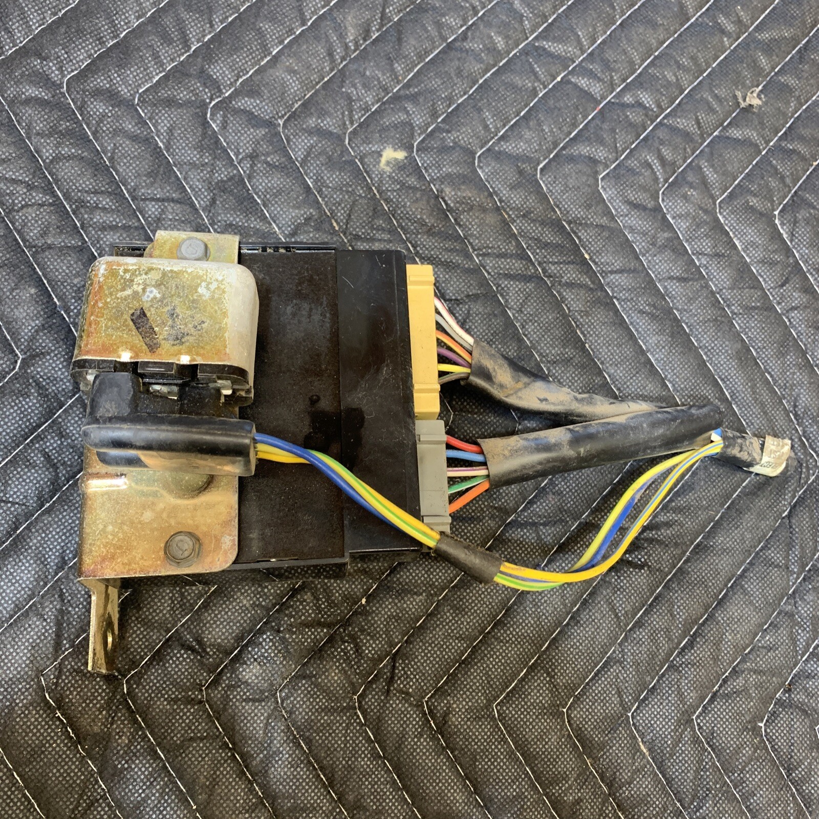 Ford Cruise Control Module E9UA-9D843-EA Oem