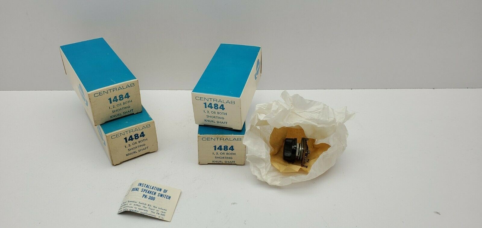 Centralab 1484 Shorting Knurl Shaft Switch Lot of 4