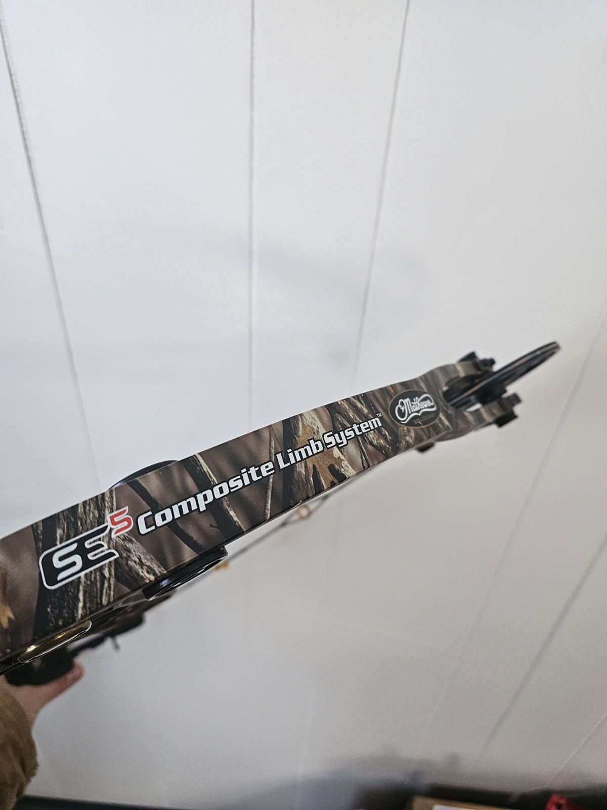 Mathews Z2 Compound Bow