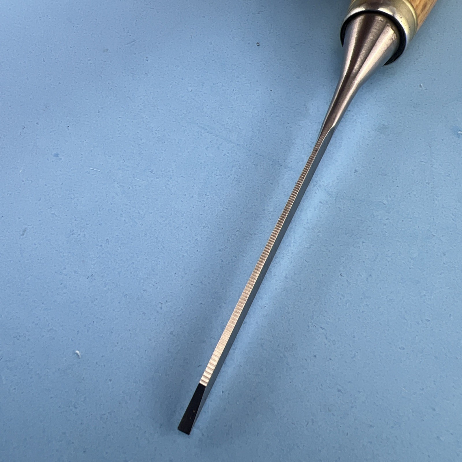 VINTAGE RARE SMALL 1/8'' WIDTH MARPLES CHISEL ,UK .