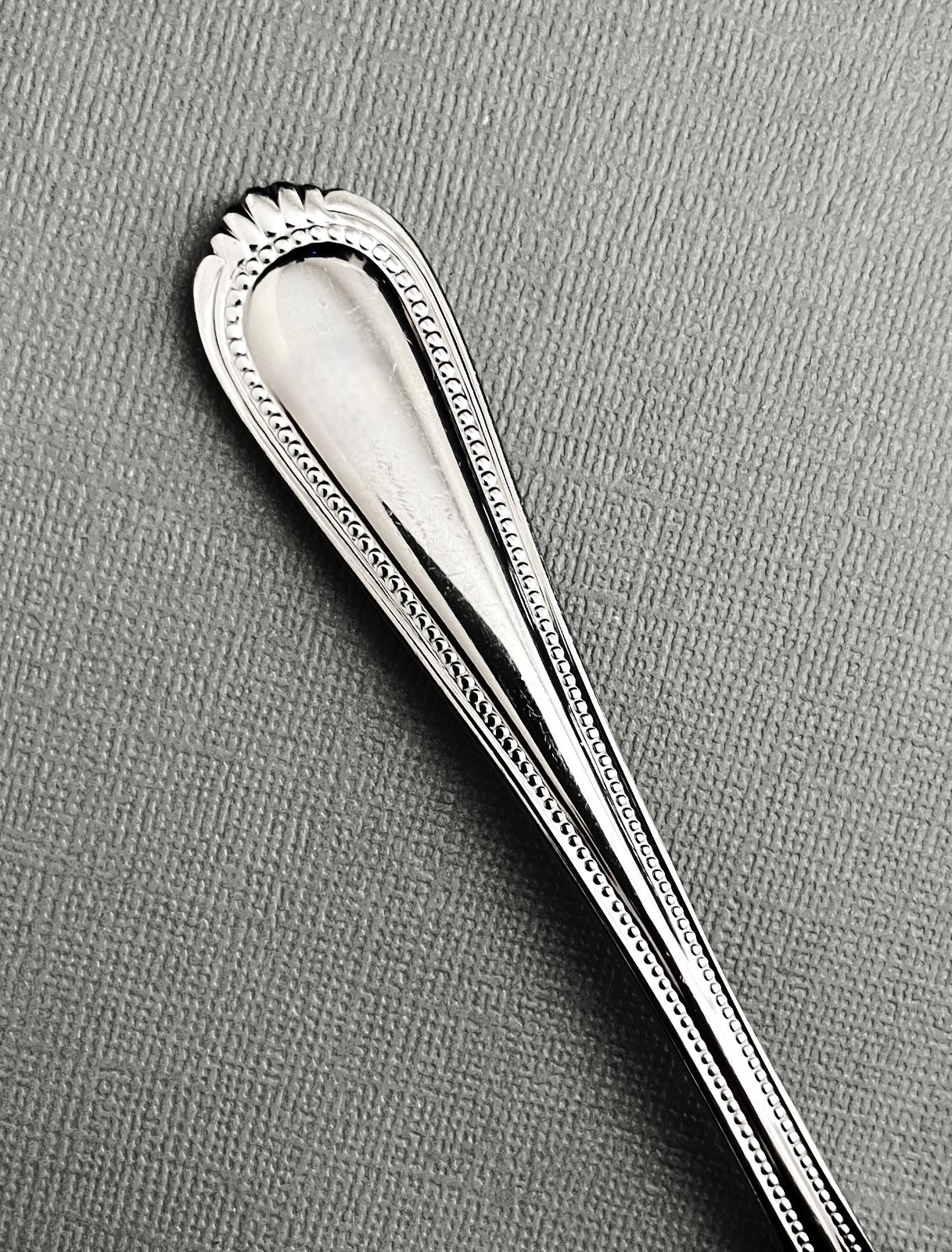 Oneida Countess Stainless- Choice of Sets & Pieces-Glossy  Beaded Outline w/Fan