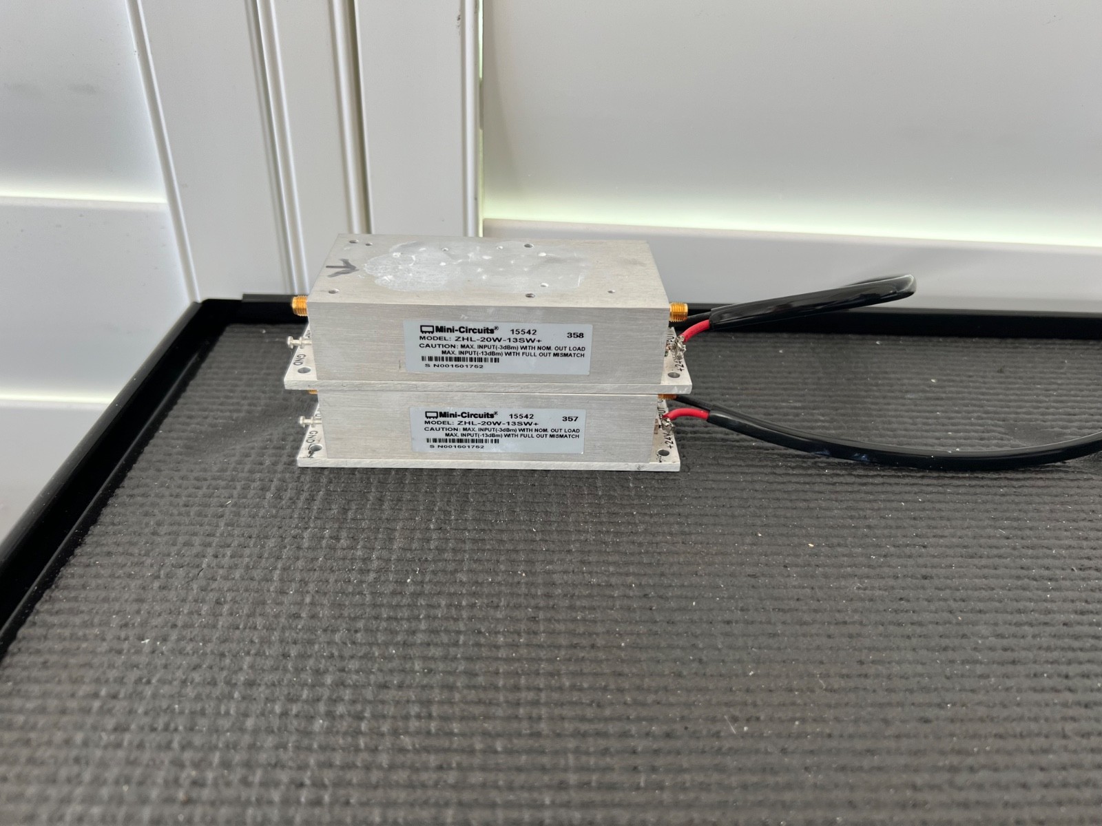 ZHL-20W-13SW+ SMA, High Power Amp, 20 MHz to 1000 MH - The Item Package