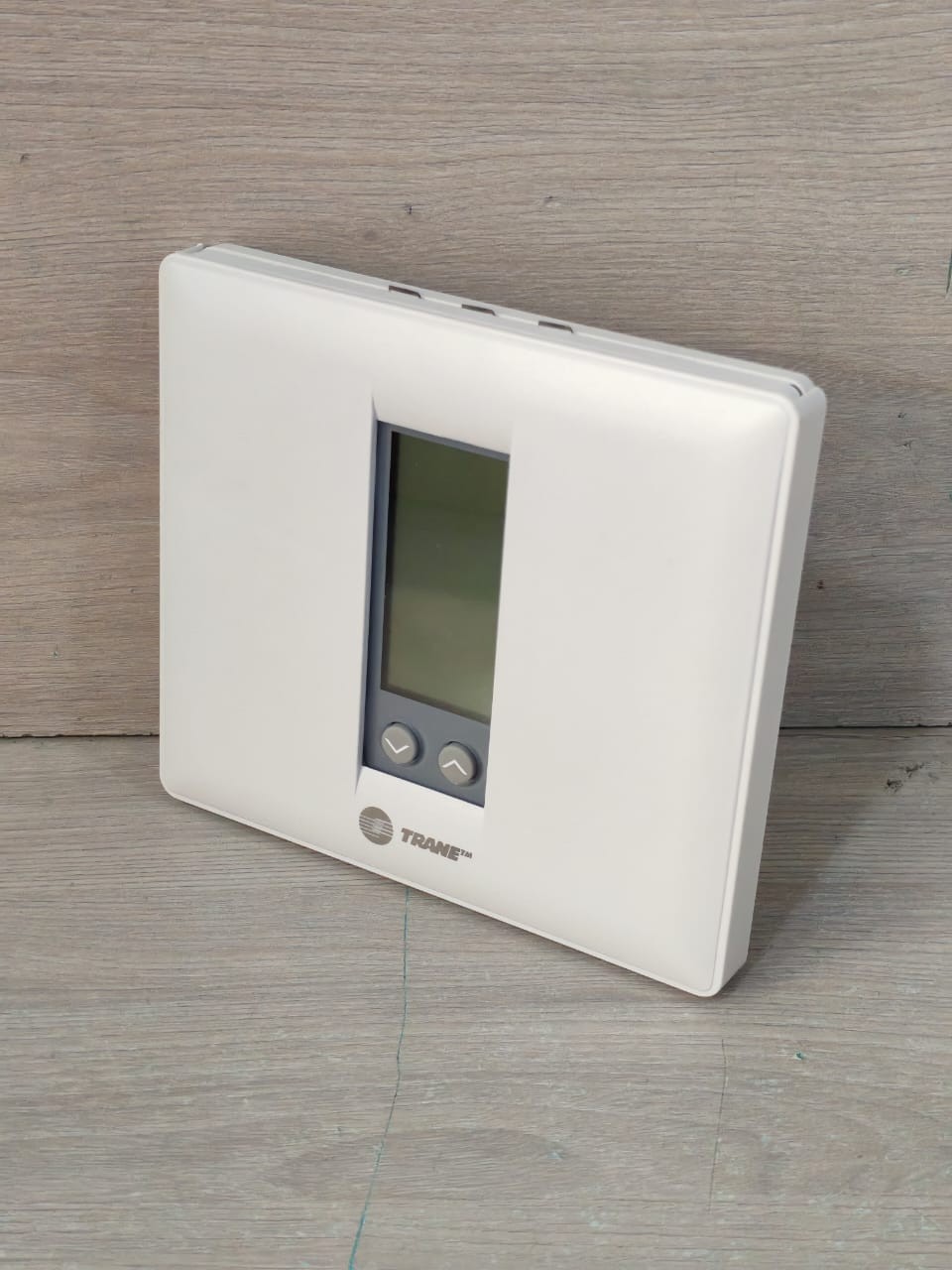 TRANE THT0150E ELECTRONIC THERMOSTAT MODULE REVERSIBLE PROGRAMMABLE