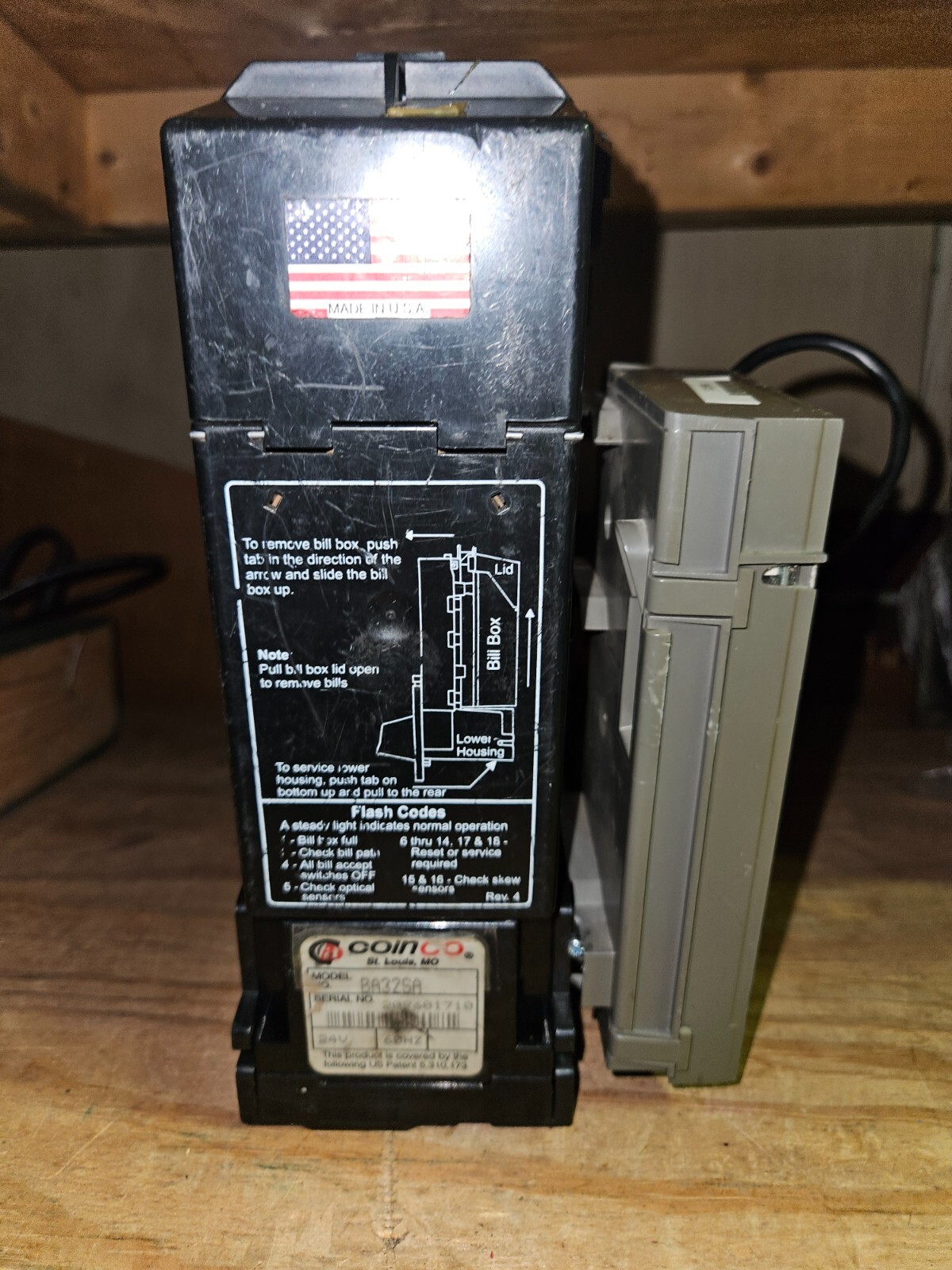 FULLY WORKING! Coinco BA32SA Bill Acceptor Validator for Vending Arcade 24Volt