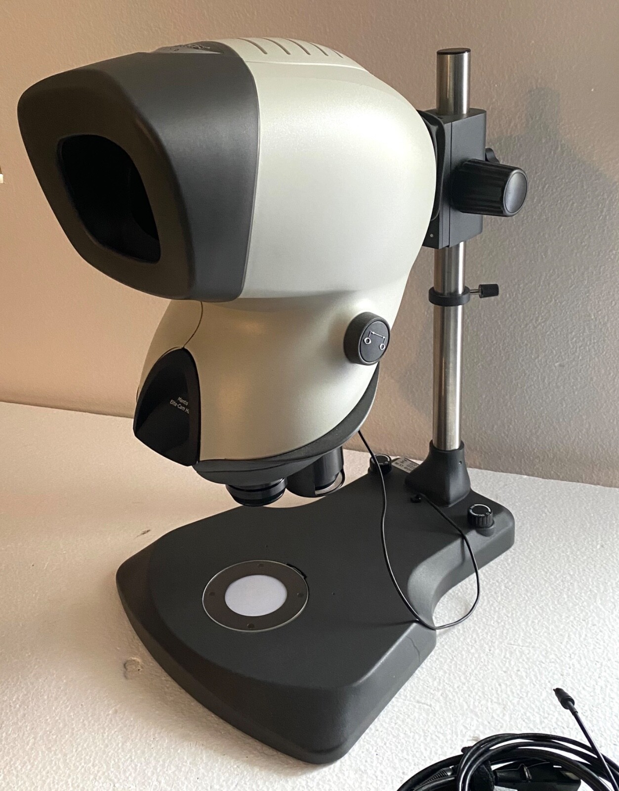 Vision Engineering Mantis Elite-Cam HD Microscope w/ 10X & 20X Lenses &  Stand