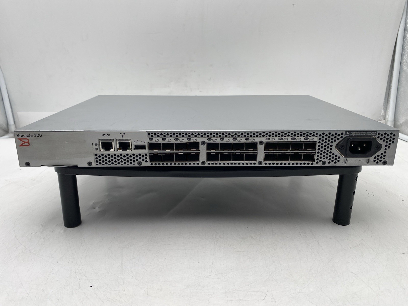 Brocade BR-340-0008 8gb Fibre Channel SAN Switch 16-Port