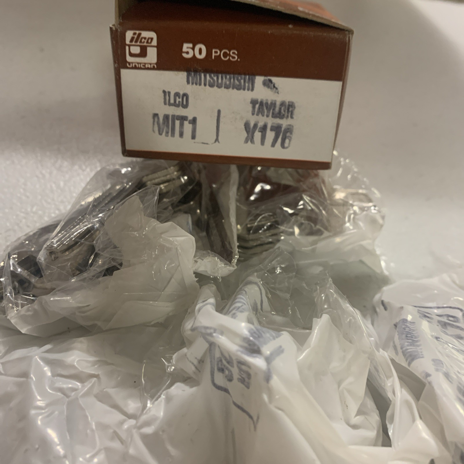 ILCO MIT1 TAYLOR X176 MITSUBISHI. 5 packs of 10 keys each.