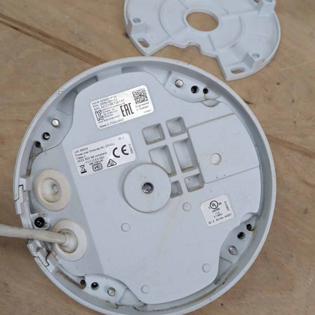 AXIS DOME NETWORK SECURITY CAMERA M3027-PVE 0556-001-03
