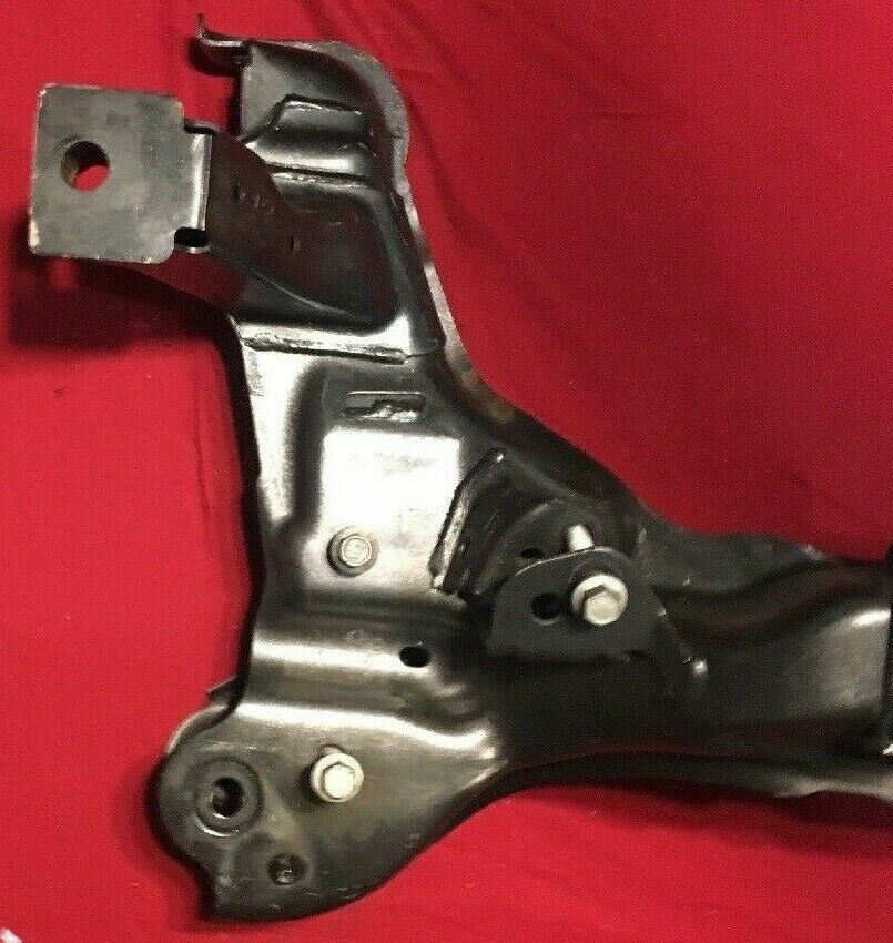 05 06 07 Escape Mariner Tribute Front Crossmember Engine Cradle Sub-k AWD