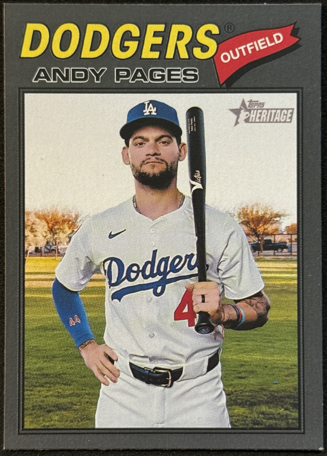 2026 Topps Heritage: Dark Gray Border - Pick a Card