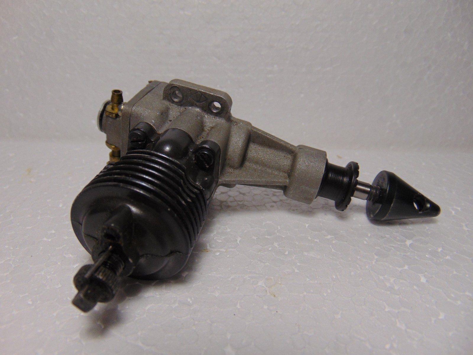 KMD 2.5 cc Airplane Modeling c/l Engine Soviet Motor Diesel KMA .15