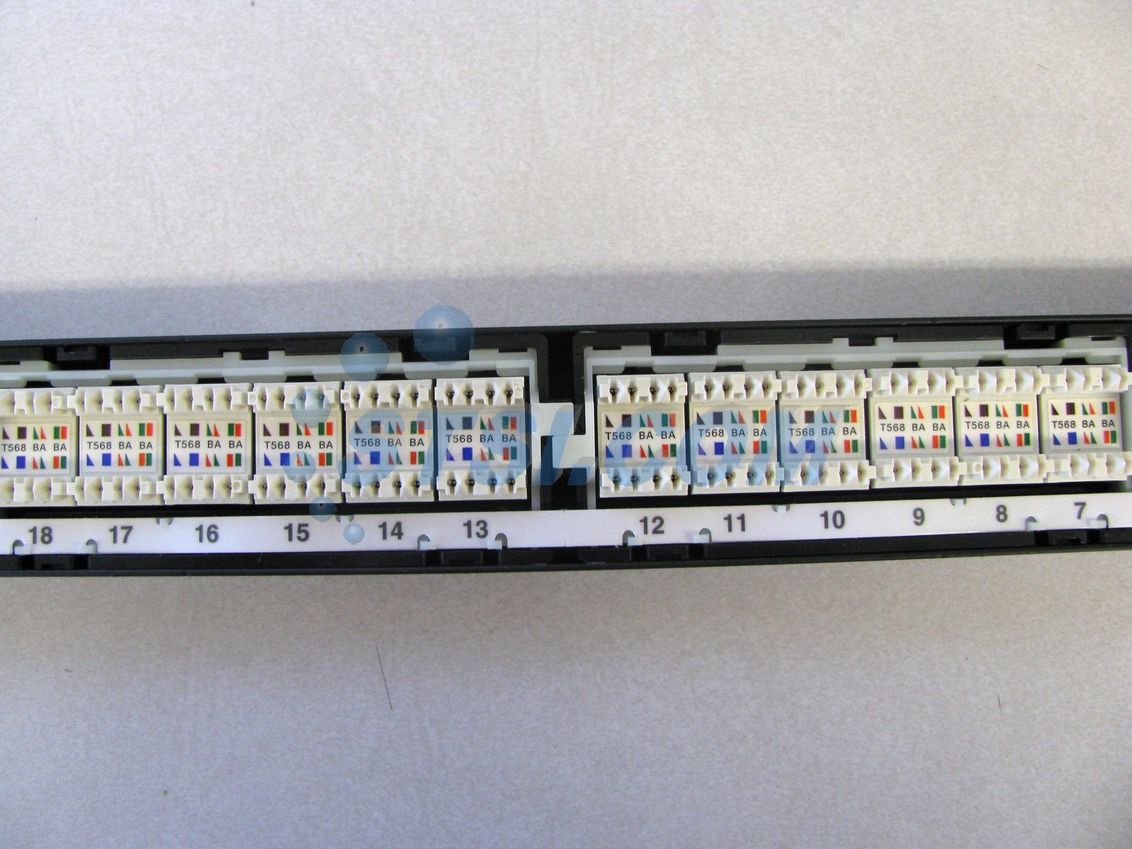 Panduit NetKey 24-Port Cat5e Punchdown Patch Panel NK5EPPG24Y NOB ~STSI