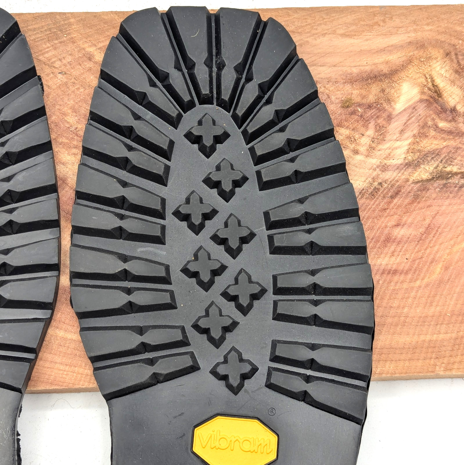 Vibram #132 Montagna SBR Solid Soles Size 12 Rugged Outdoor 1 Pair Black