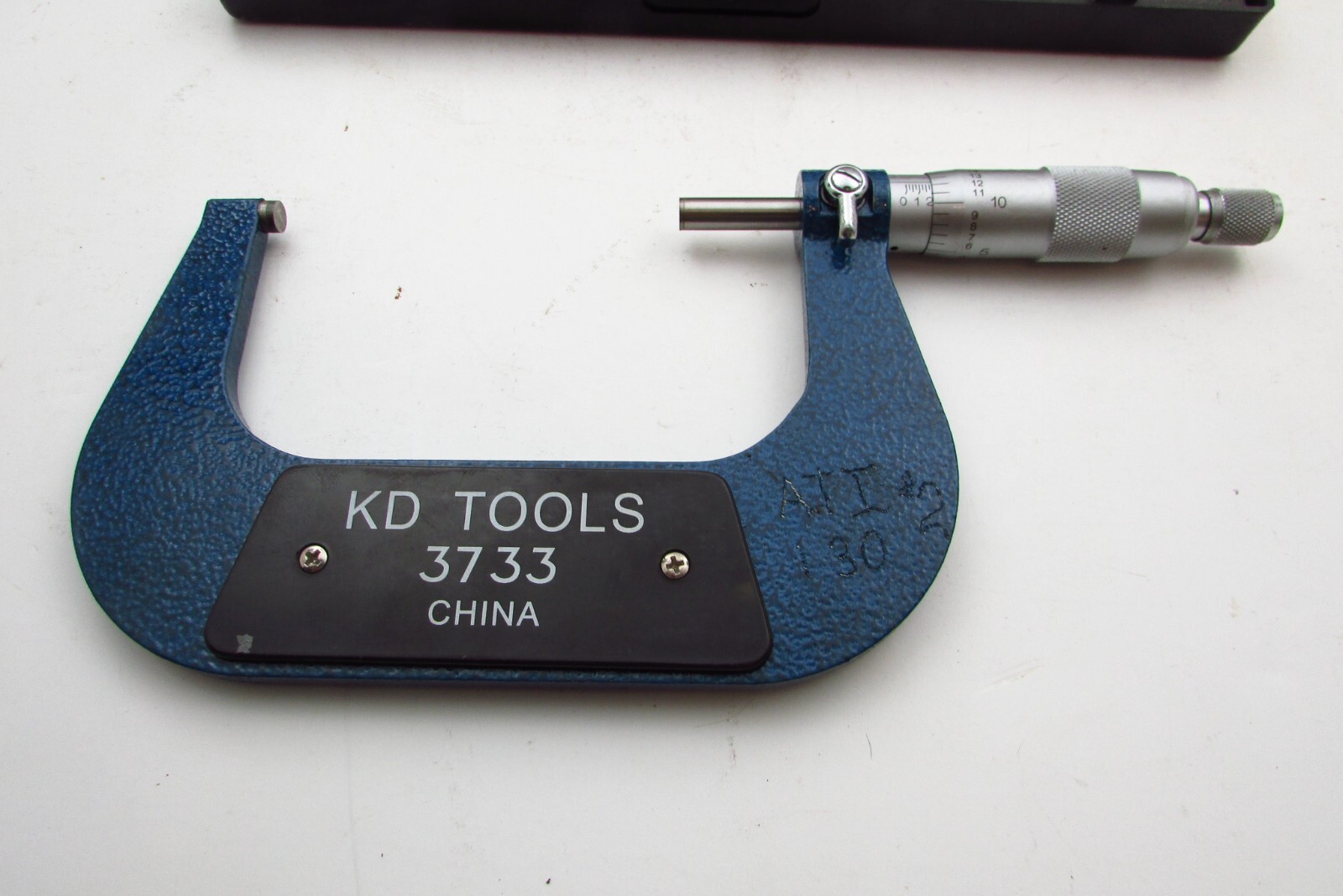 KD Tools 3" to 4" Micrometer - 3733