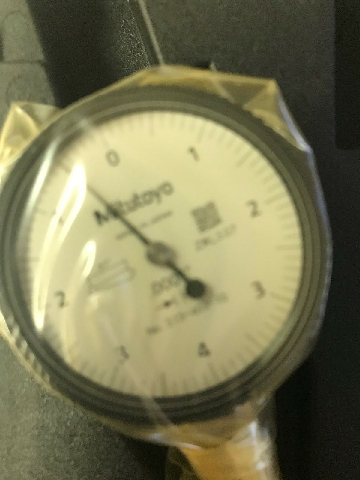 Mitutoyo 513-403-10E Dial Test Indicator, .008" Range, .0001" Graduation - NEW