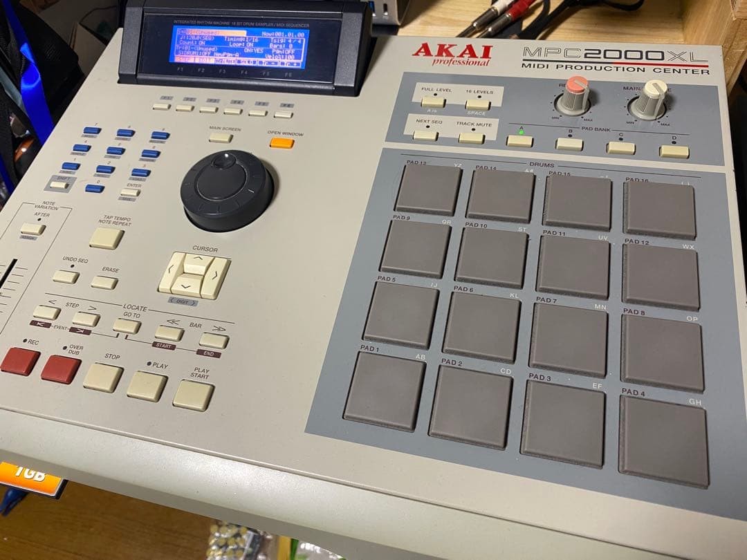Akai MPC2000XL MIDI Production Center Sampler CF Drive 32MB Tested Japan ACCable