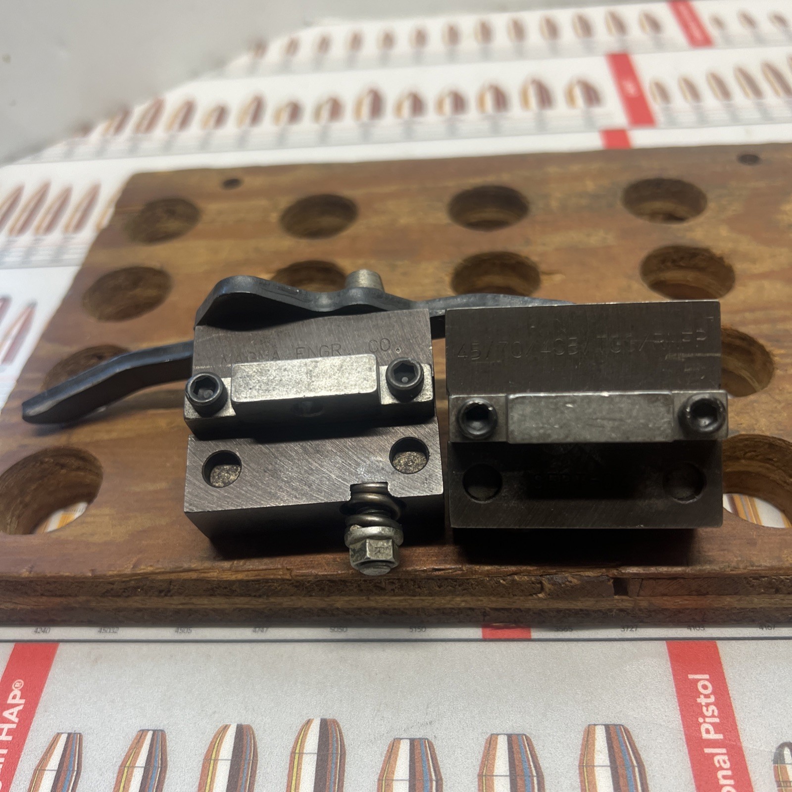 MAGMA ENGINEERING BULLET MOLD , 45 -70/405/TGG/RNF