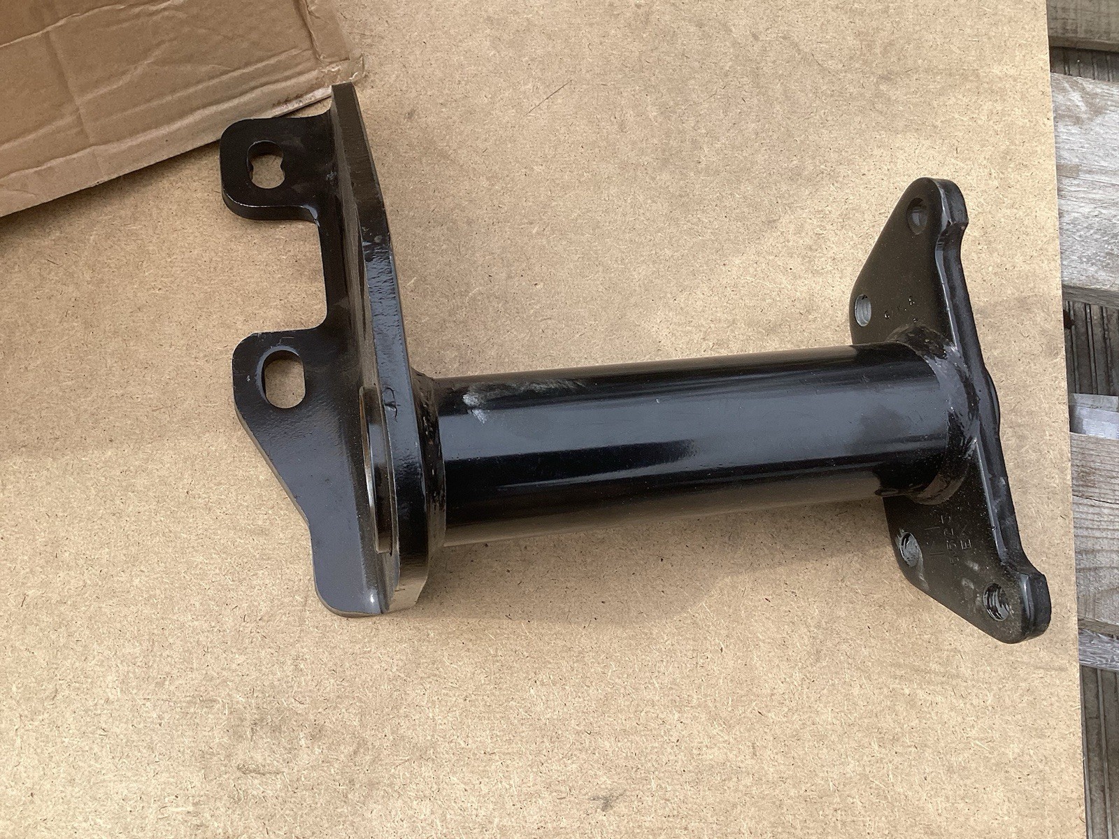 Meritor 3299P6256 Air Brake  Chamber Bracket