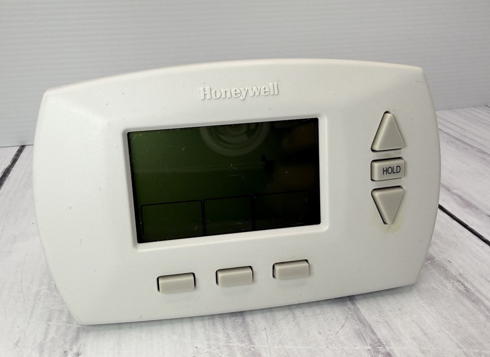 Honeywell 5-2 Day Programmable Thermostat RTH6350 D1000 White