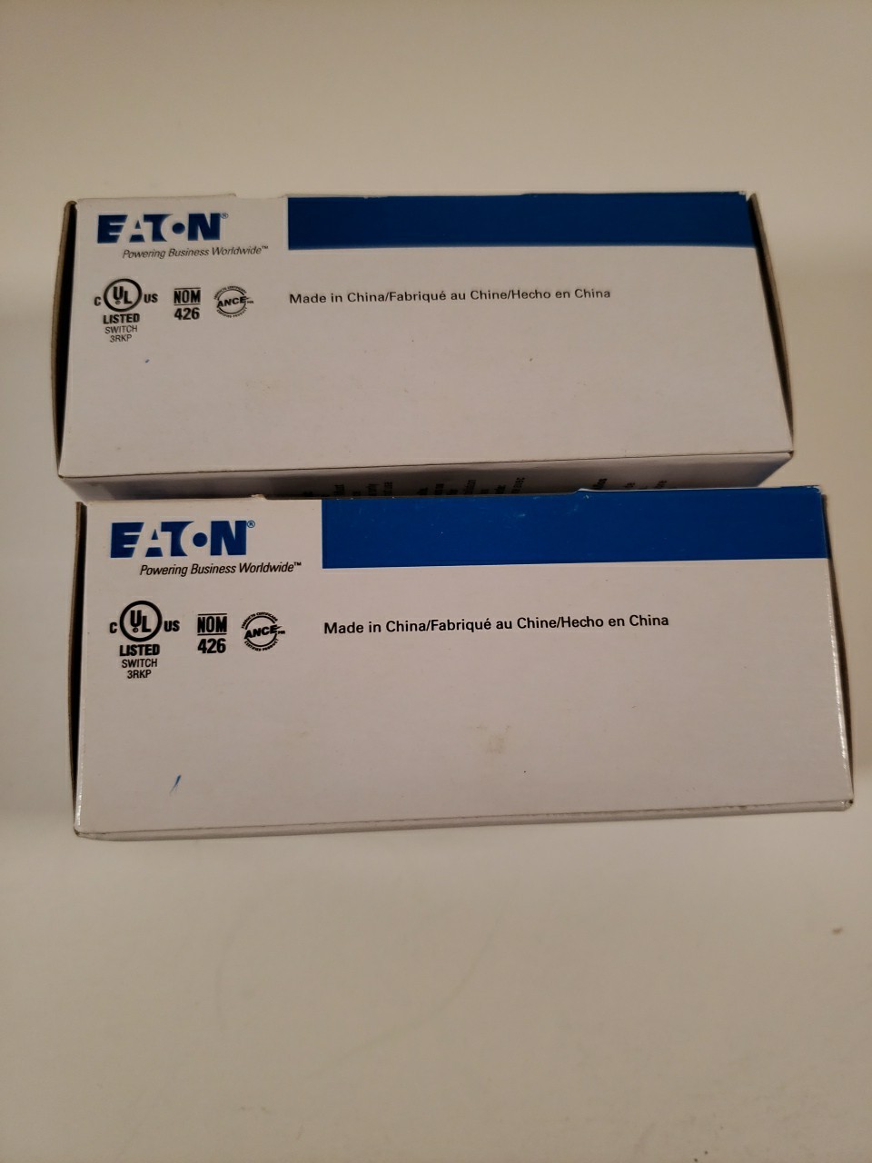 2ct Eaton Combination Device 271V-BOX, Ivory