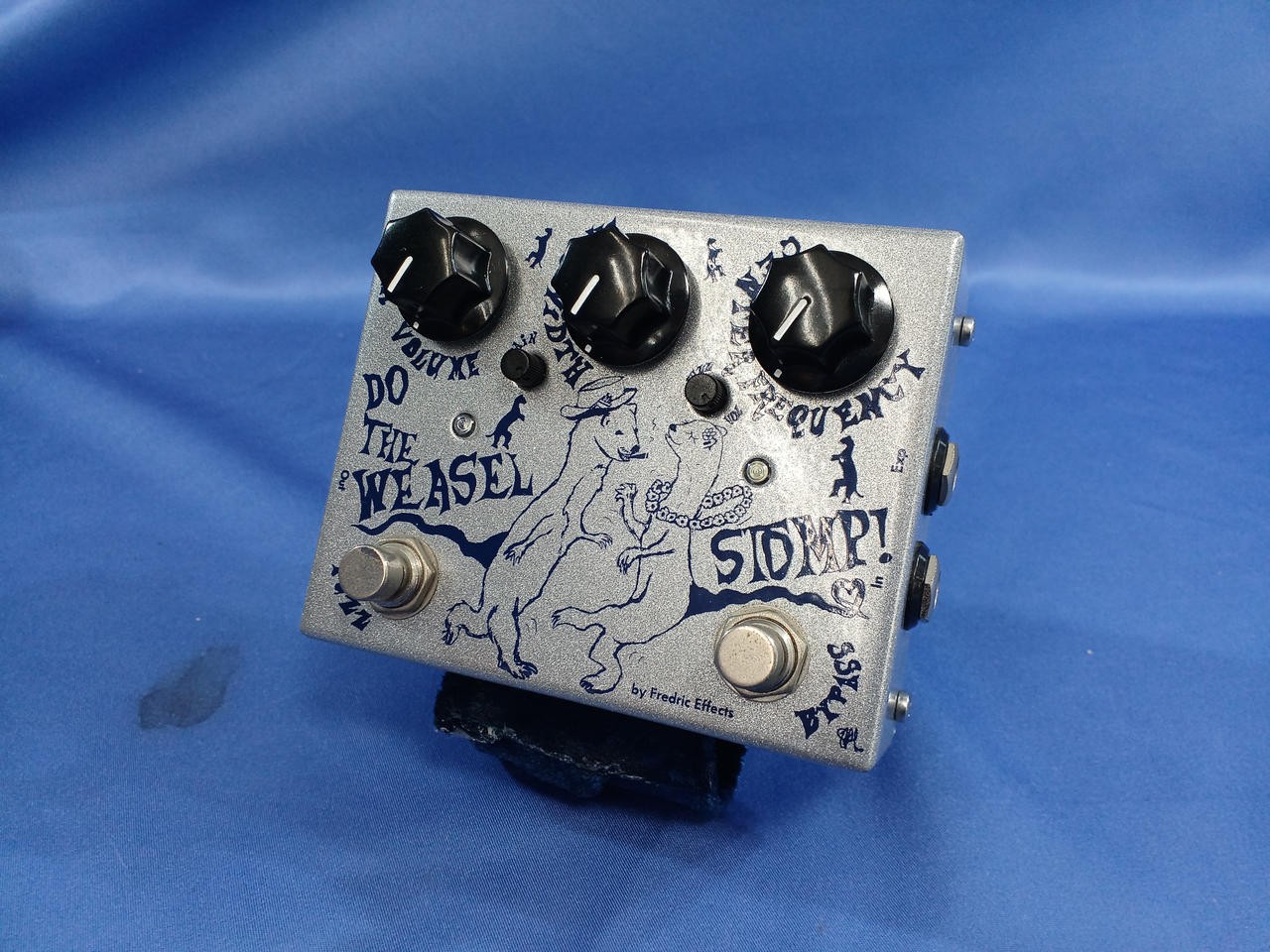 Frederic Effects Fuzz Do The Weasel Stomp!