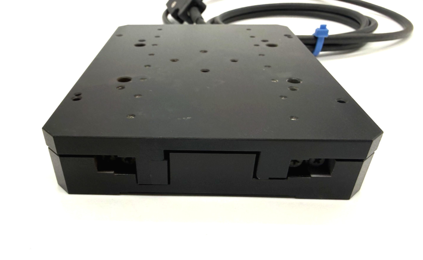 PI M-683.2U4 Piezo Motorized Precision Translation Stage