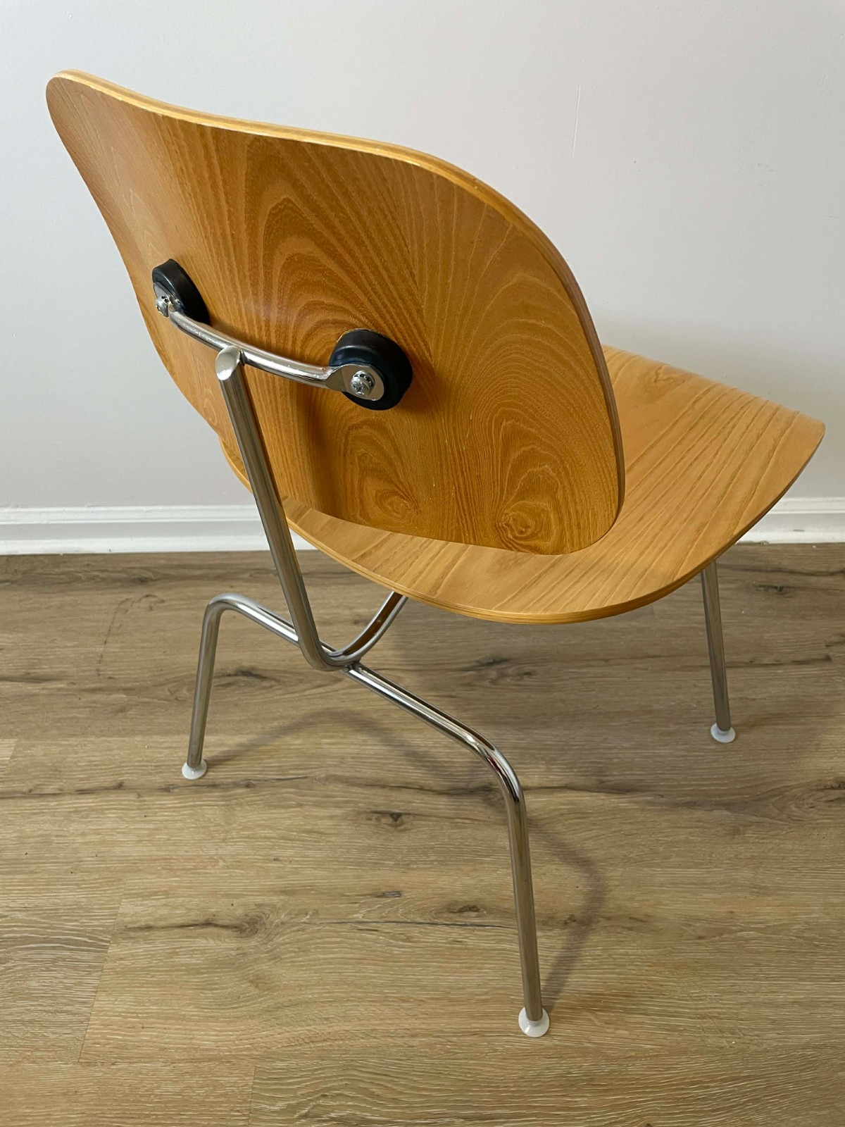 Vintage Charles and Ray Eames Dining Chair DCM Molded Plywood Herman Miller
