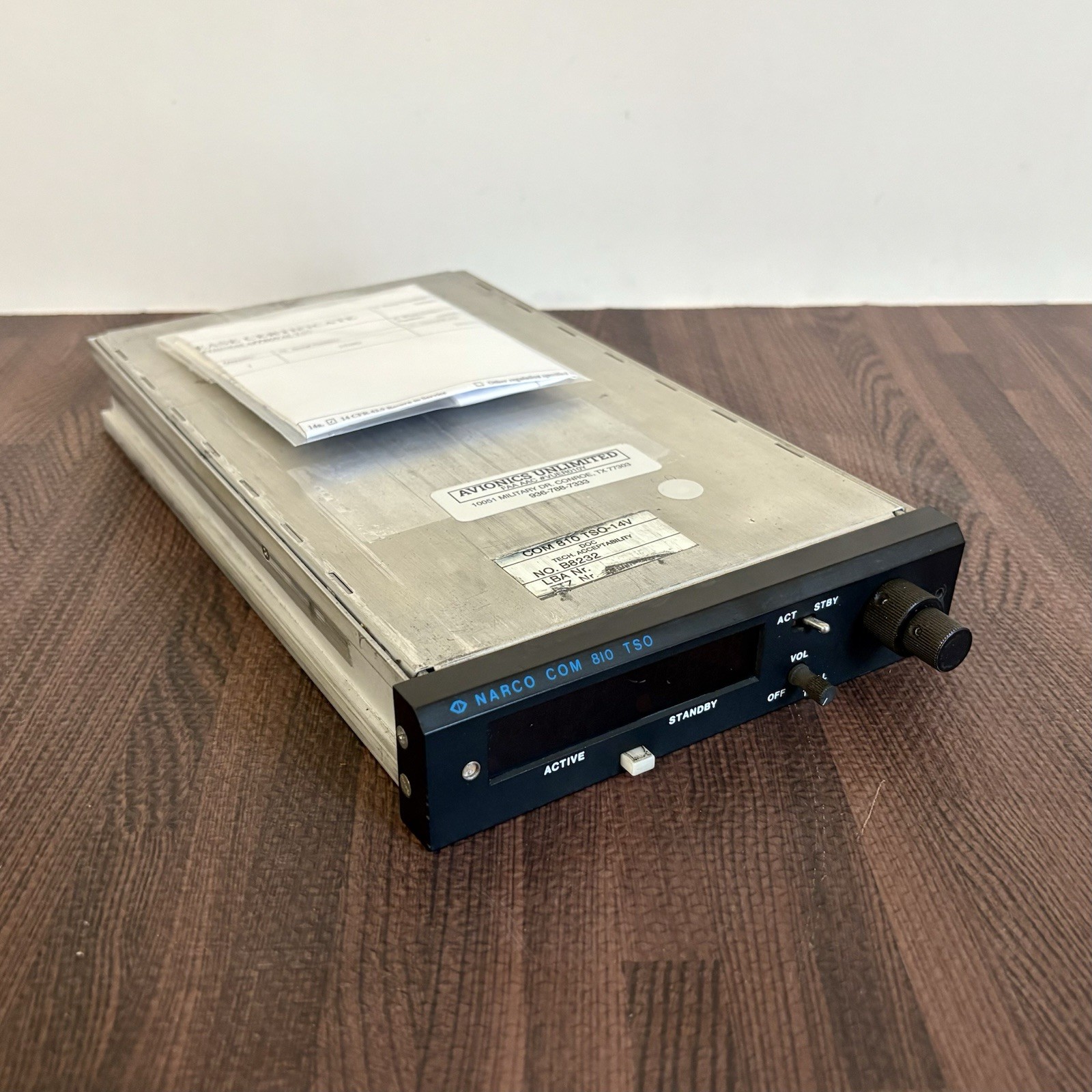 NARCO COM 810 TSO VHF COM TRANSCEIVER 14 Volt With New 8130