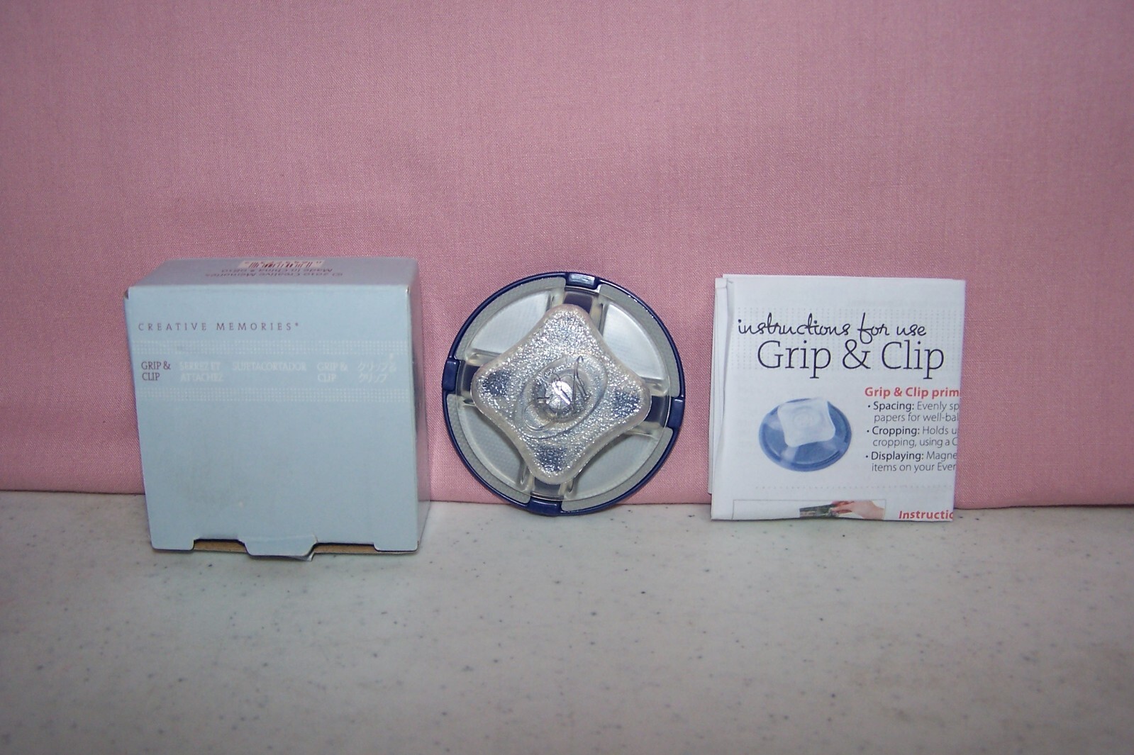 2010 Creative Memories Scrapbooking Grip & Clip Tool Cropping Crafts New in Box