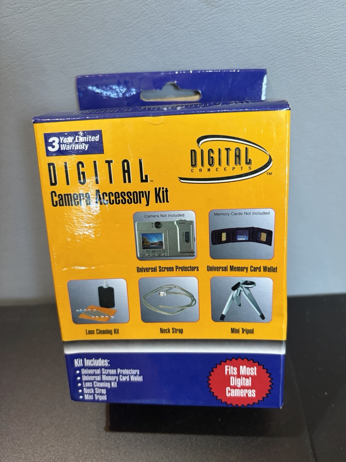 Vtg Digital Camera Accessory Kit - Digital Concepts - Fits Most Digital Cameras