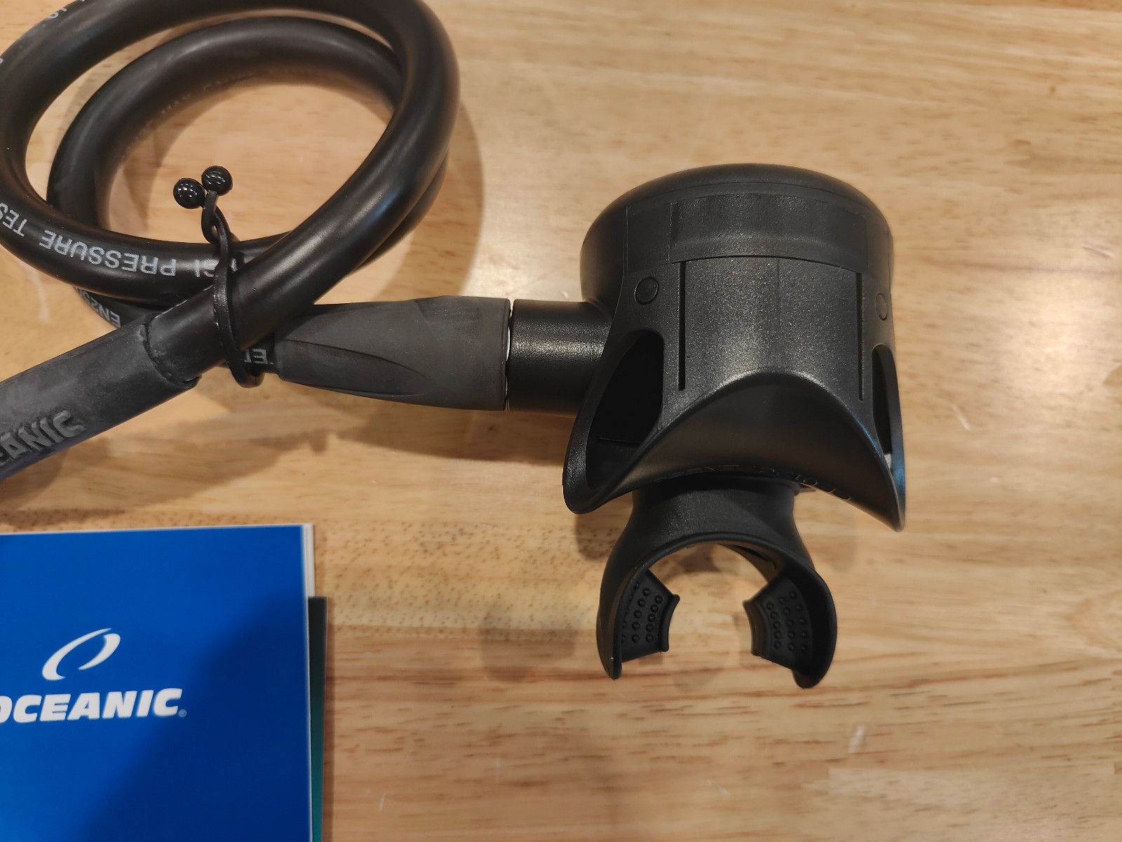NEW IN BOX Oceanic PX3 First Stage and Alpha 8 Second Stage Scuba Regulators