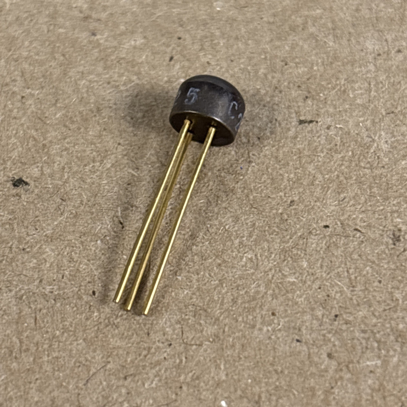 NOS Fairchild 2N4249 PNP BJT transistor package TO-106 QTY Available